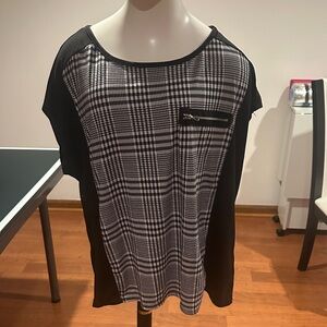 Elegant Black and White Plaid Women's Blouse